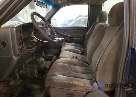 2000 Chevrolet Silverado K1500 from USA, damaged, VIN 1GCEK14W5YZ344452